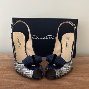 Oscar de la Renta Silver Blue High Heels Sling Back